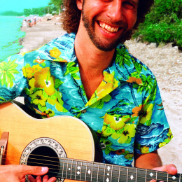 Mike-strummin-2-1